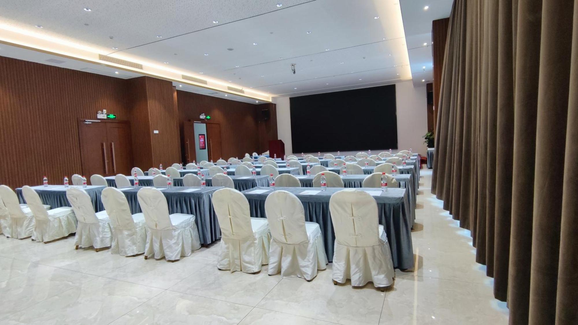 Phoenix Hill Hotel Dongguan - Golf Course Shop Esterno foto